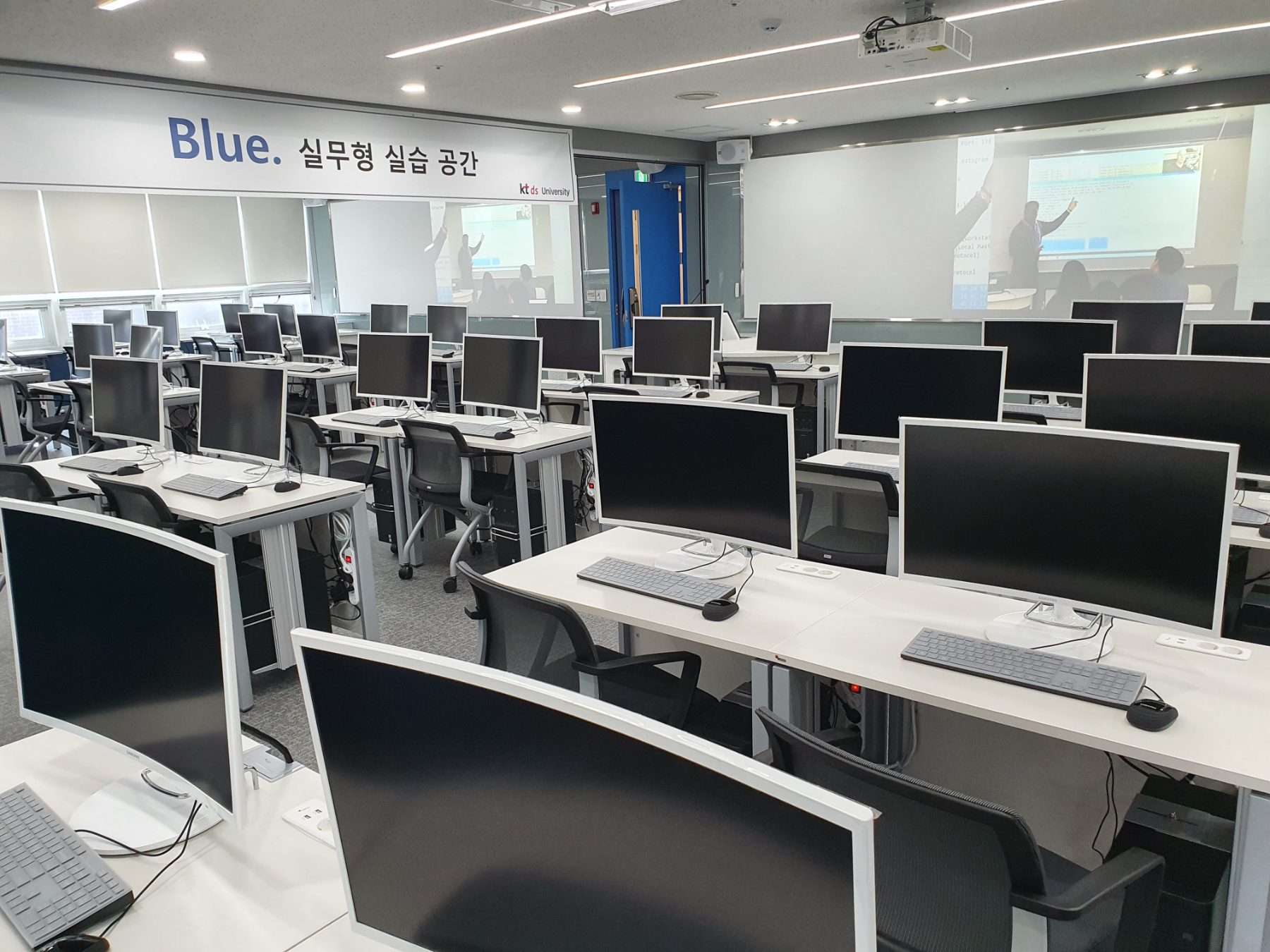 Blue 실무형 실습 공간 — PC 실습실